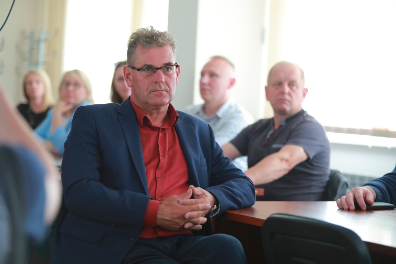 XVIII nadzwyczajna sesja Rady Gminy Rzekuń [27.06.2025] - zdjęcie #23 - eOstroleka.pl