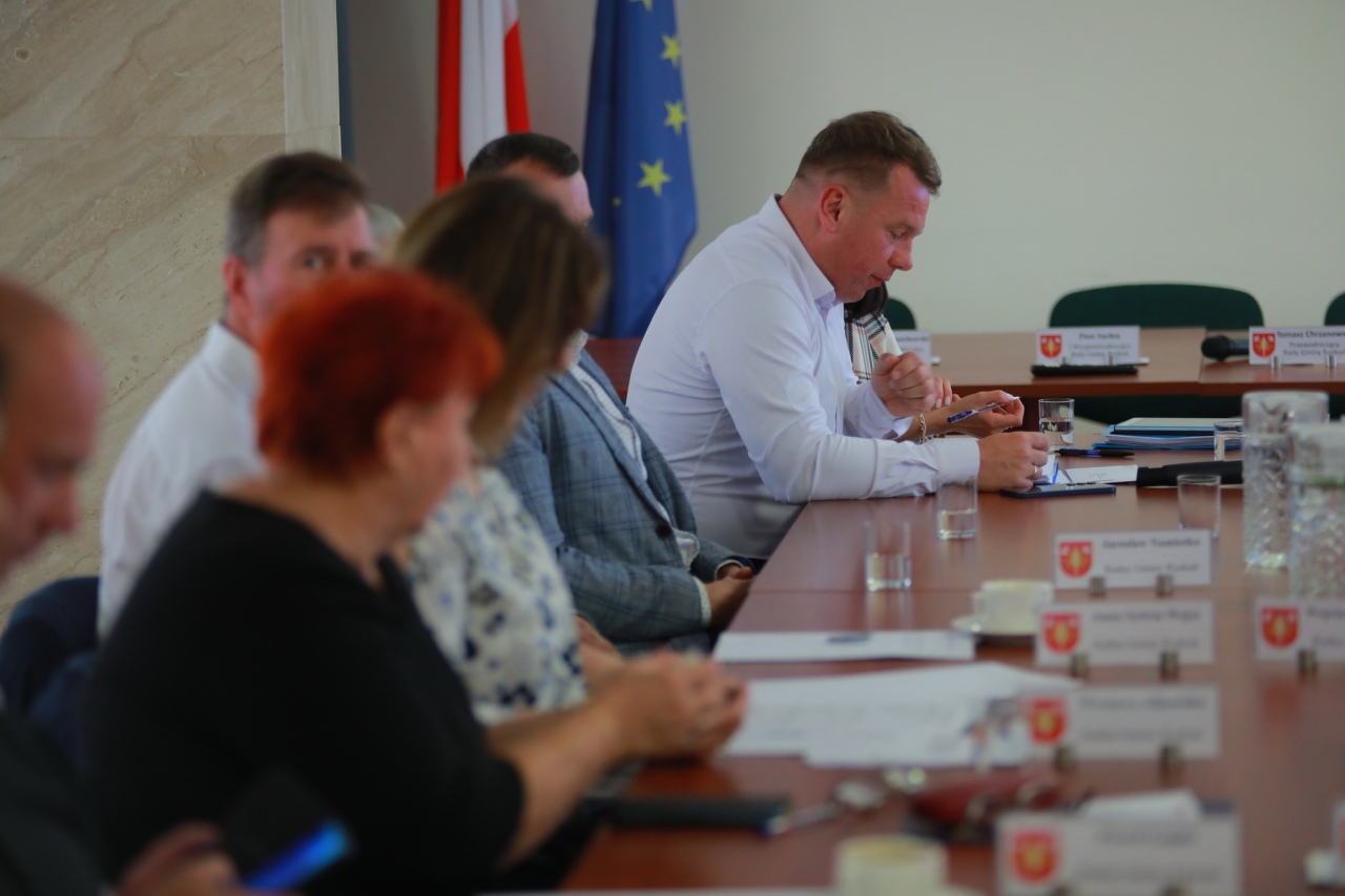 XVIII nadzwyczajna sesja Rady Gminy Rzekuń [27.06.2025] - zdjęcie #7 - eOstroleka.pl