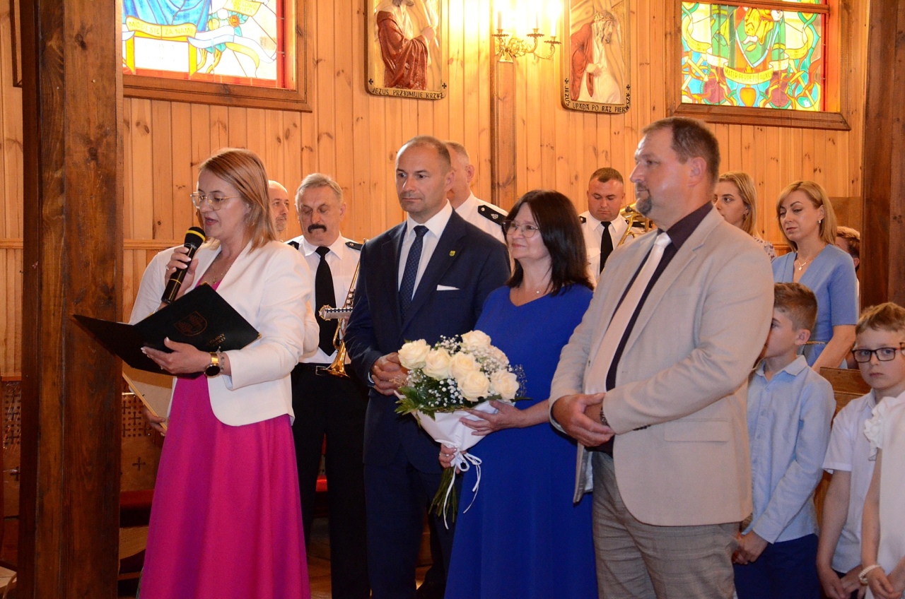 Jubileusz kapłański księdza proboszcza z Czarni - fot. Urząd Gminy Kadzidło - zdjęcie #18 - eOstroleka.pl