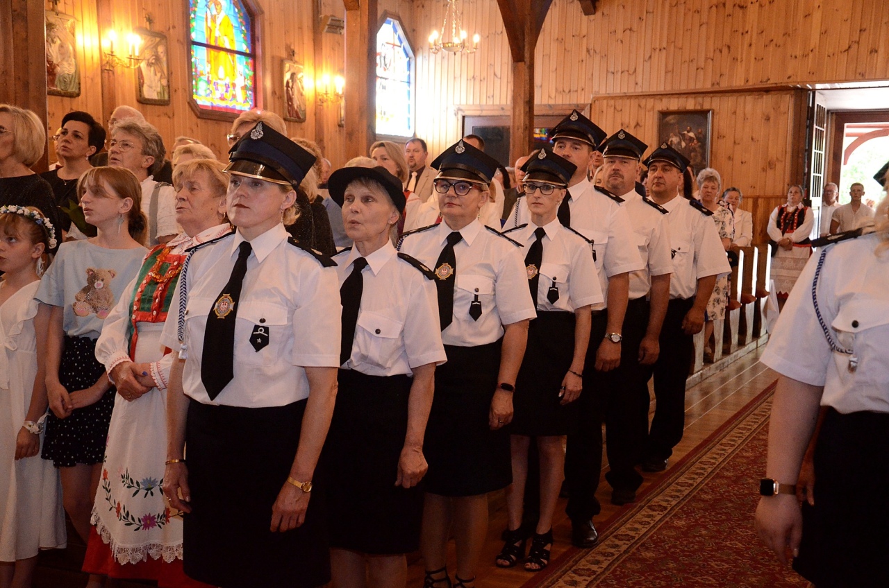 Jubileusz kapłański księdza proboszcza z Czarni - fot. Urząd Gminy Kadzidło - zdjęcie #32 - eOstroleka.pl