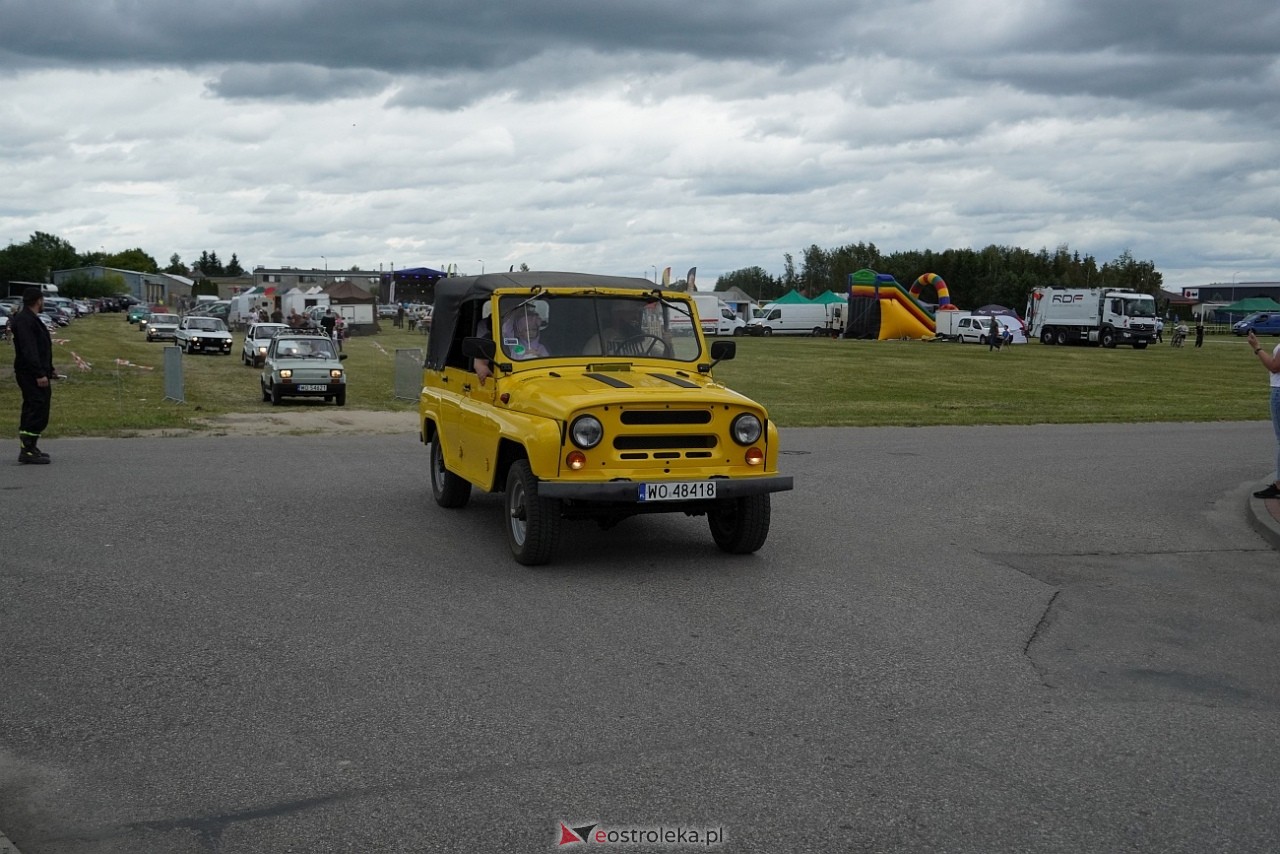 Oldtimer 2025: Parada zabytkowych pojazdów ulicami Rzekunia [29.06.2025] - zdjęcie #76 - eOstroleka.pl