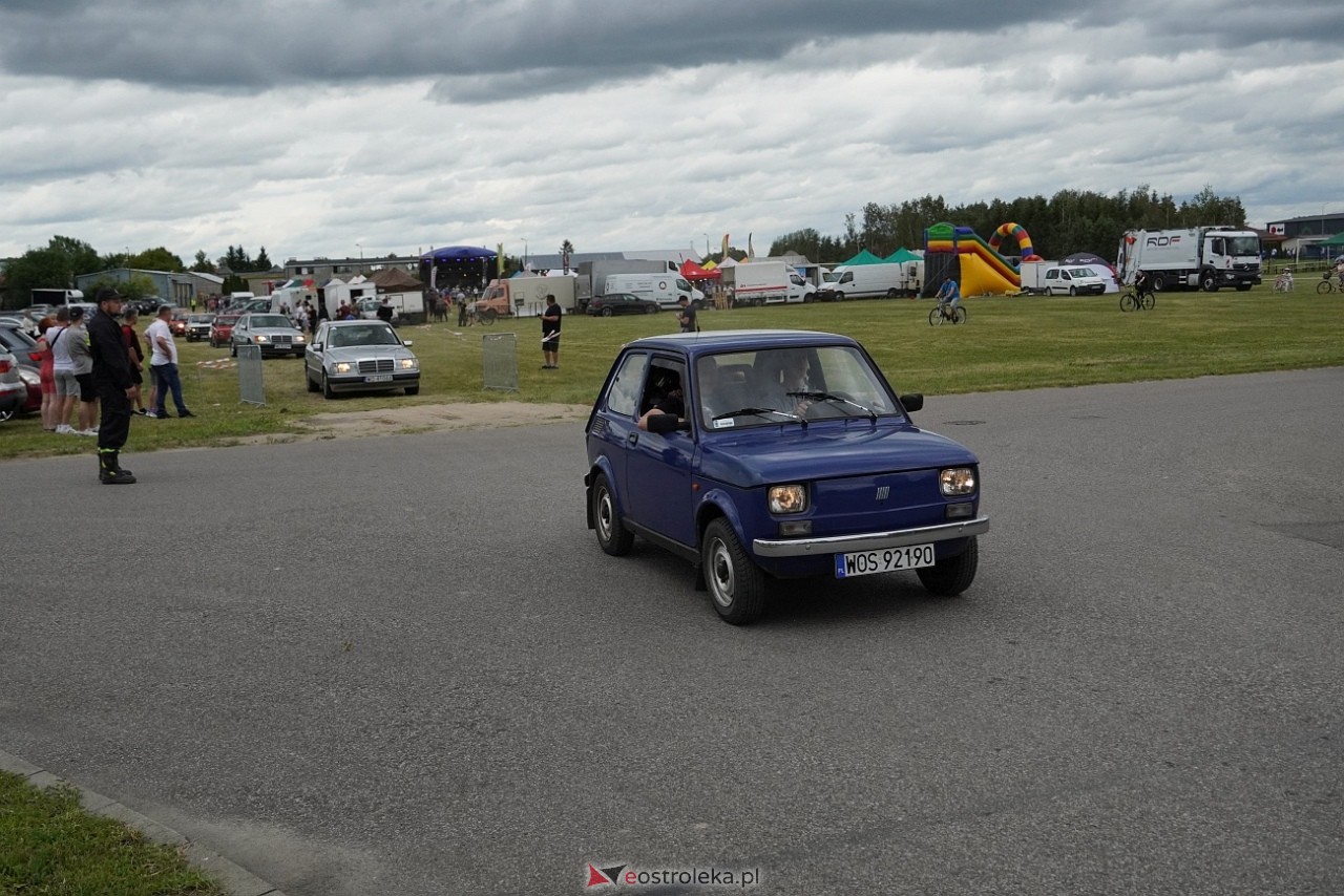 Oldtimer 2025: Parada zabytkowych pojazdów ulicami Rzekunia [29.06.2025] - zdjęcie #60 - eOstroleka.pl