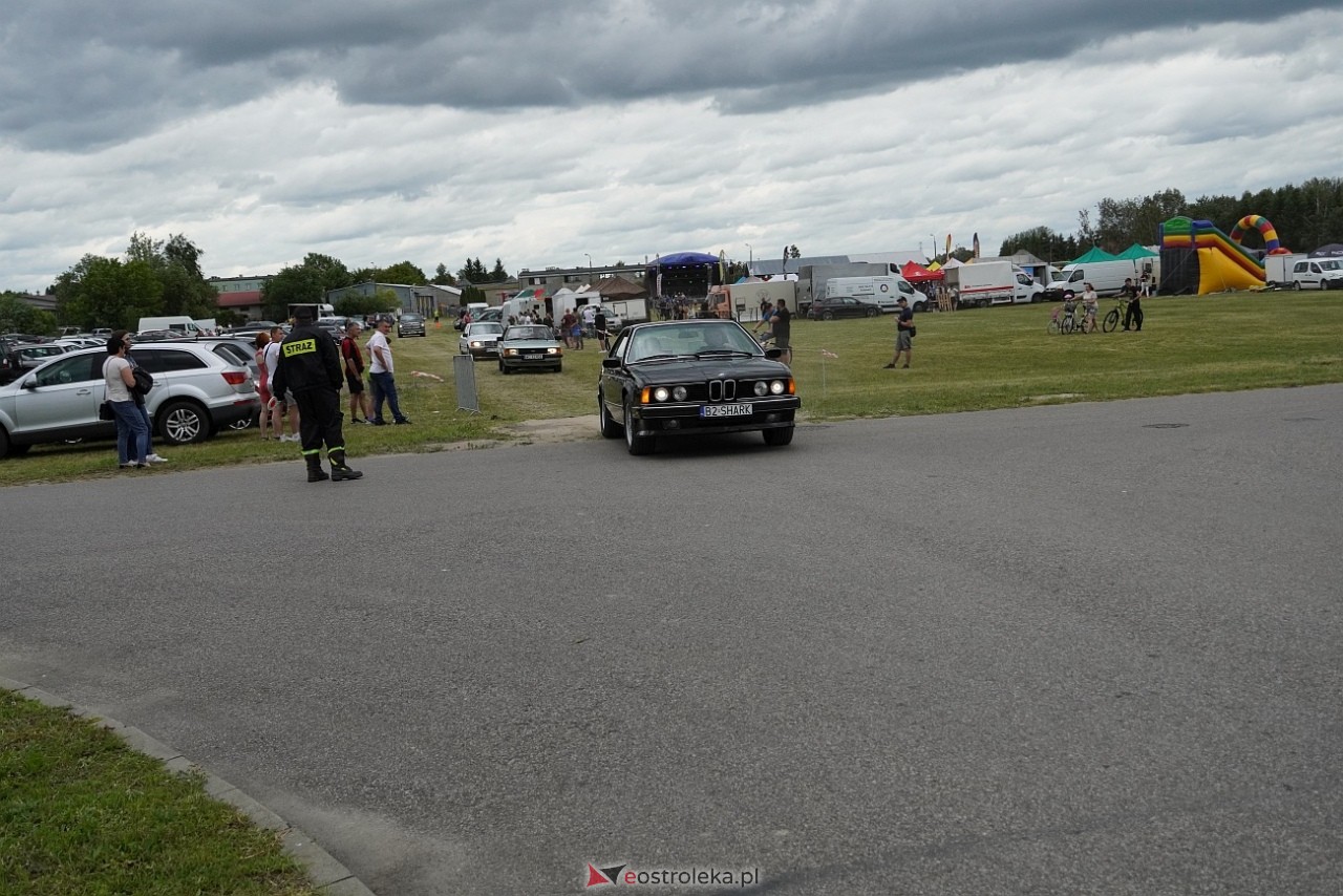 Oldtimer 2025: Parada zabytkowych pojazdów ulicami Rzekunia [29.06.2025] - zdjęcie #54 - eOstroleka.pl