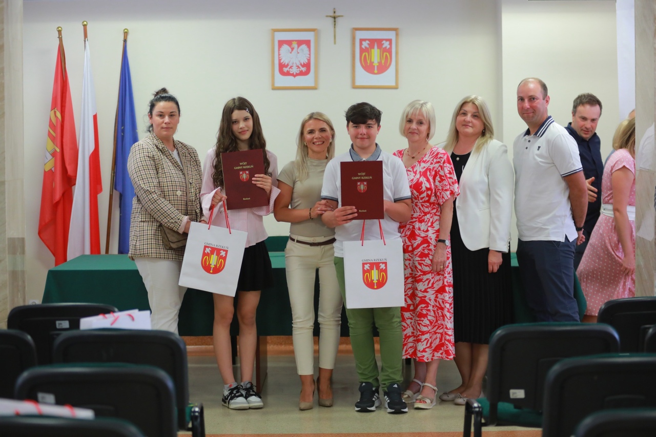 Gala wręczenia nagród najzdolniejszym uczniom z gminy Rzekuń [03.07.2025] - zdjęcie #39 - eOstroleka.pl
