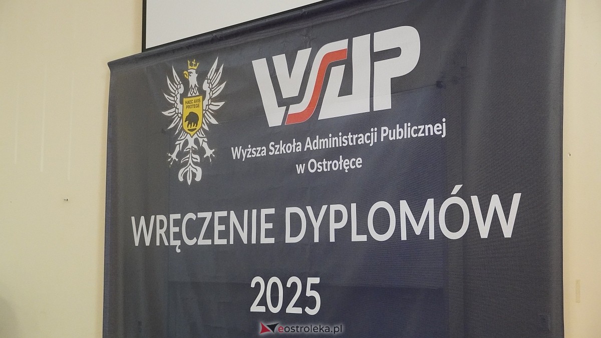 Rozdanie dyplomów absolwentom WSAP z rocznika 2024/25 [04.07.2025] - zdjęcie #78 - eOstroleka.pl