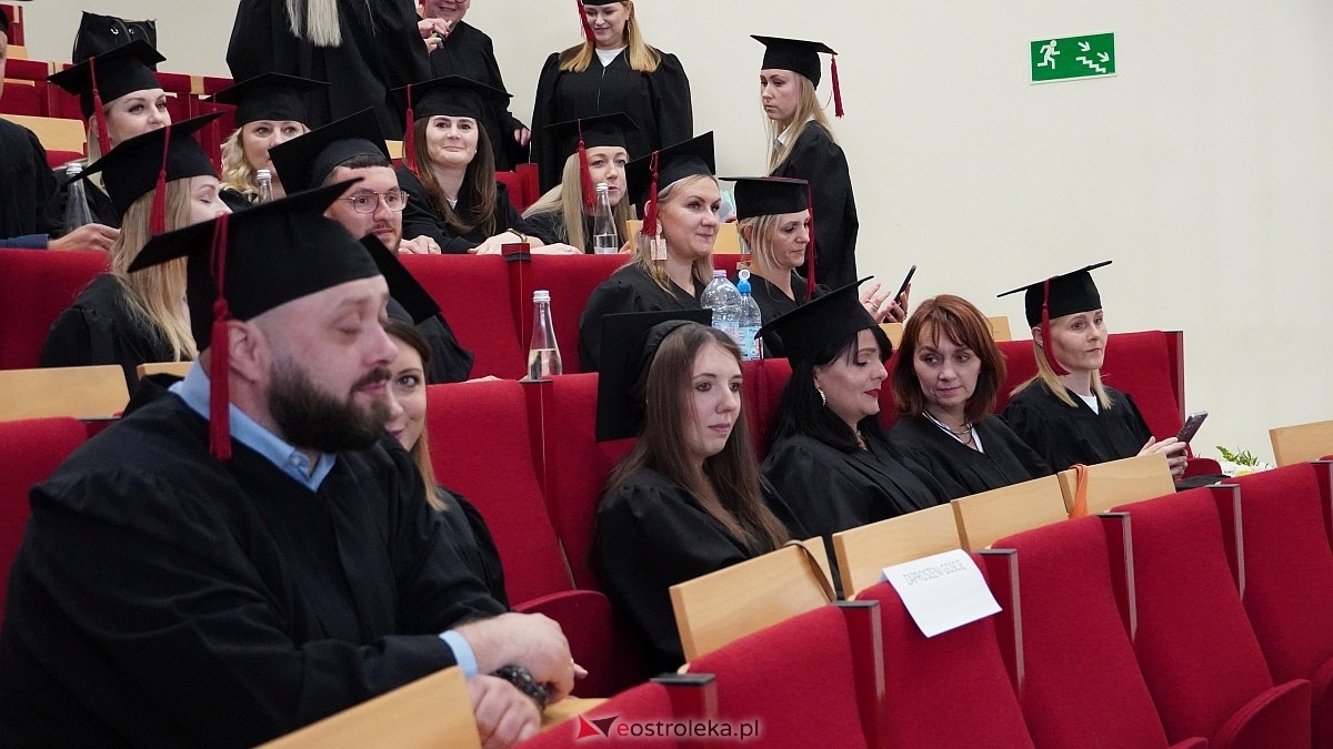 Rozdanie dyplomów absolwentom WSAP z rocznika 2024/25 [04.07.2025] - zdjęcie #77 - eOstroleka.pl