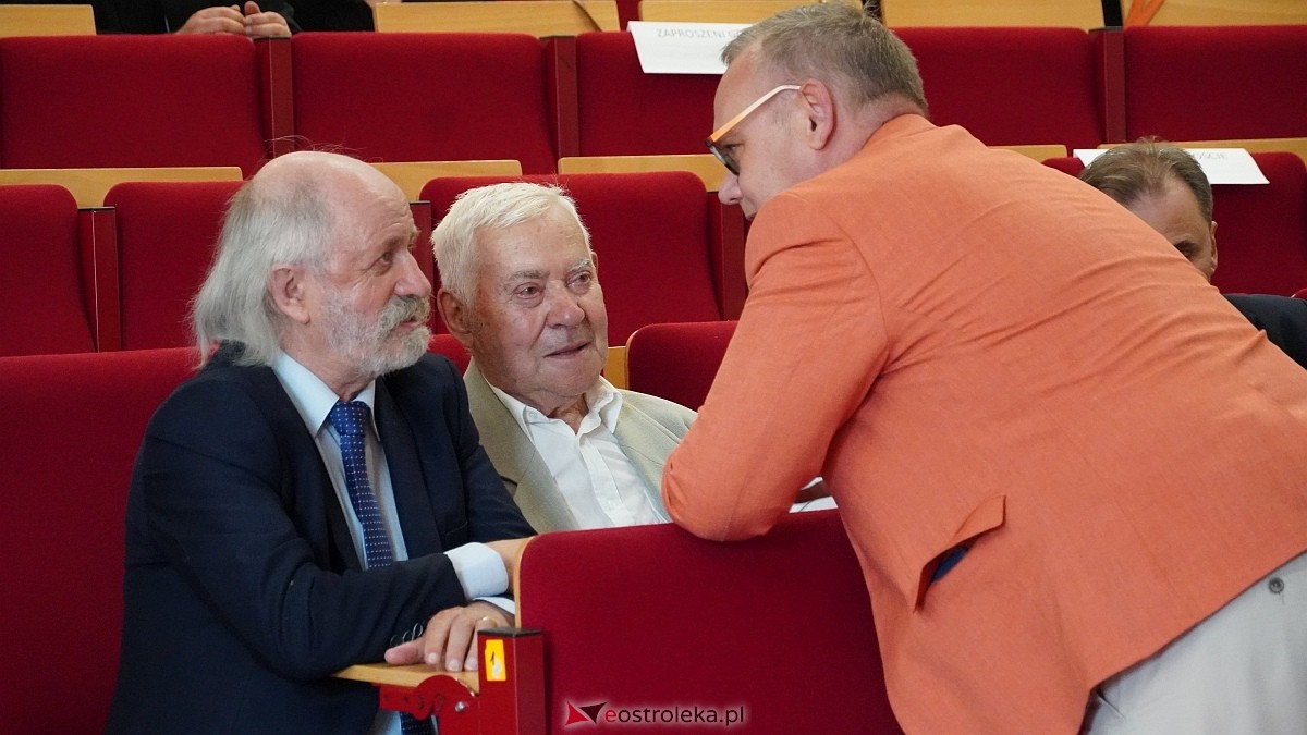 Rozdanie dyplomów absolwentom WSAP z rocznika 2024/25 [04.07.2025] - zdjęcie #65 - eOstroleka.pl