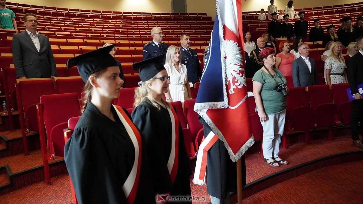 Rozdanie dyplomów absolwentom WSAP z rocznika 2024/25 [04.07.2025] - zdjęcie #53 - eOstroleka.pl