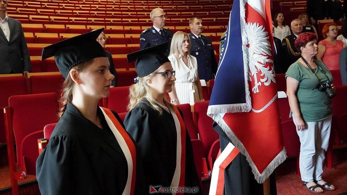 Rozdanie dyplomów absolwentom WSAP z rocznika 2024/25 [04.07.2025] - zdjęcie #51 - eOstroleka.pl