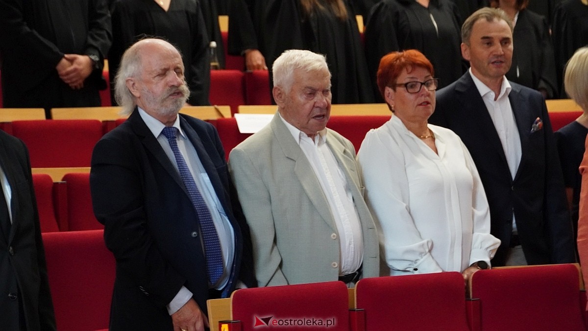 Rozdanie dyplomów absolwentom WSAP z rocznika 2024/25 [04.07.2025] - zdjęcie #45 - eOstroleka.pl