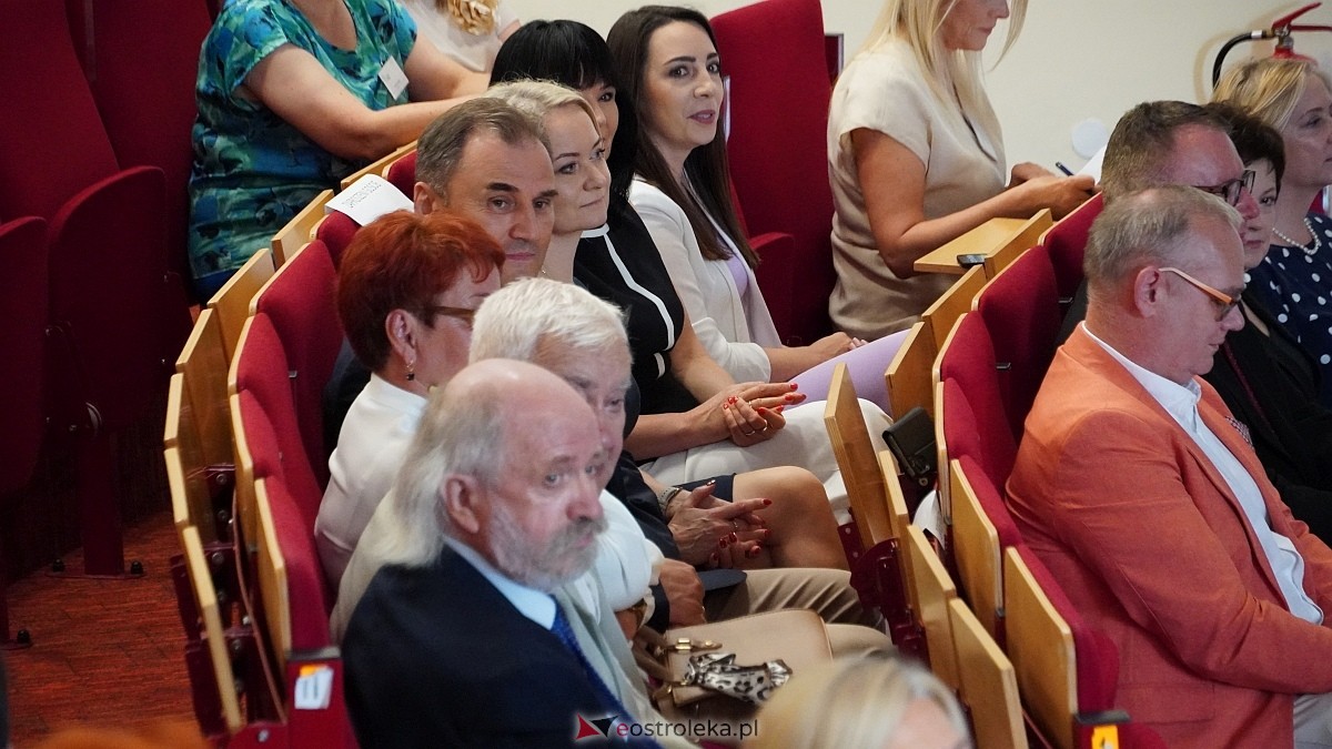 Rozdanie dyplomów absolwentom WSAP z rocznika 2024/25 [04.07.2025] - zdjęcie #37 - eOstroleka.pl