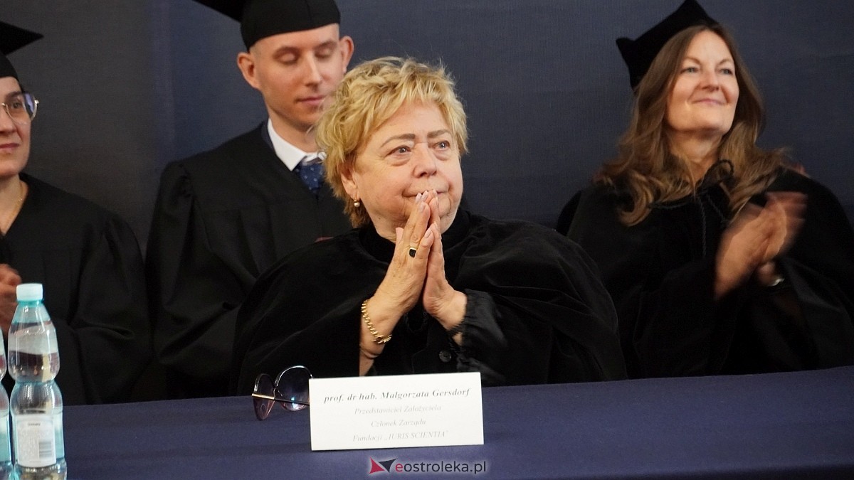 Rozdanie dyplomów absolwentom WSAP z rocznika 2024/25 [04.07.2025] - zdjęcie #27 - eOstroleka.pl