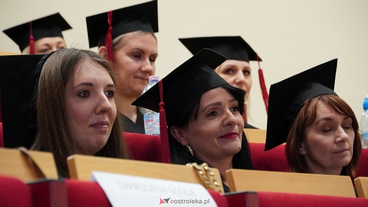 Rozdanie dyplomów absolwentom WSAP z rocznika 2024/25 [04.07.2025] - zdjęcie #25 - eOstroleka.pl