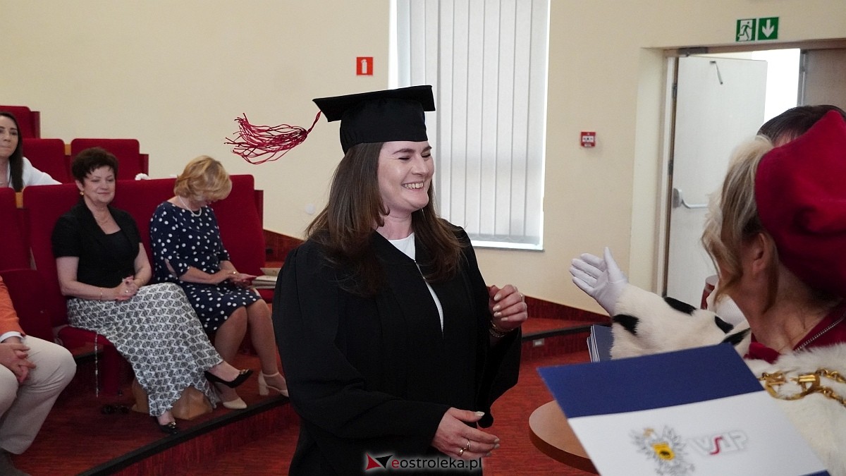 Rozdanie dyplomów absolwentom WSAP z rocznika 2024/25 [04.07.2025] - zdjęcie #58 - eOstroleka.pl