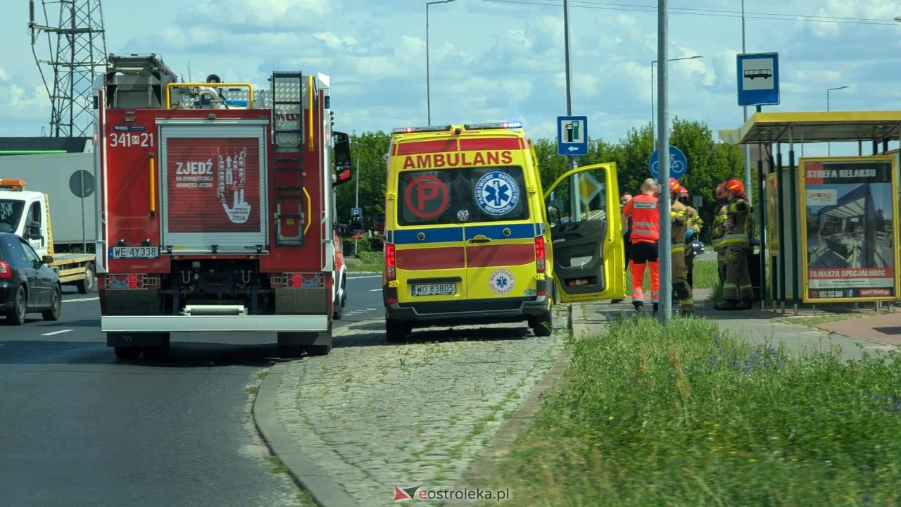 Kraksa na Ostrowskiej [04.07.2025] - zdjęcie #5 - eOstroleka.pl