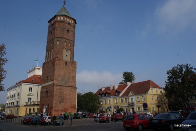 Ostrołęcki klub miłośników fiata 126p  - Terytorium 126p odwiedził Pułtusk - fot. Terytorium 126p (10.X.2011) - zdjęcie #13 - eOstroleka.pl