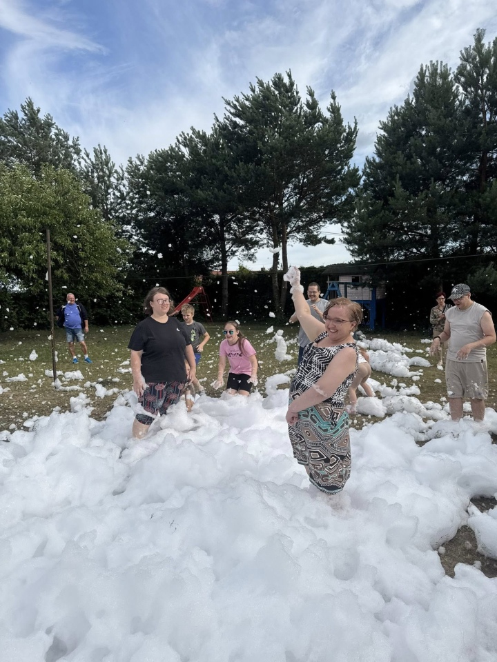 Dzień Rodziny dla Podopiecznych Warsztatów Terapii Zajęciowej Motylki [04.07.2025] - zdjęcie #17 - eOstroleka.pl