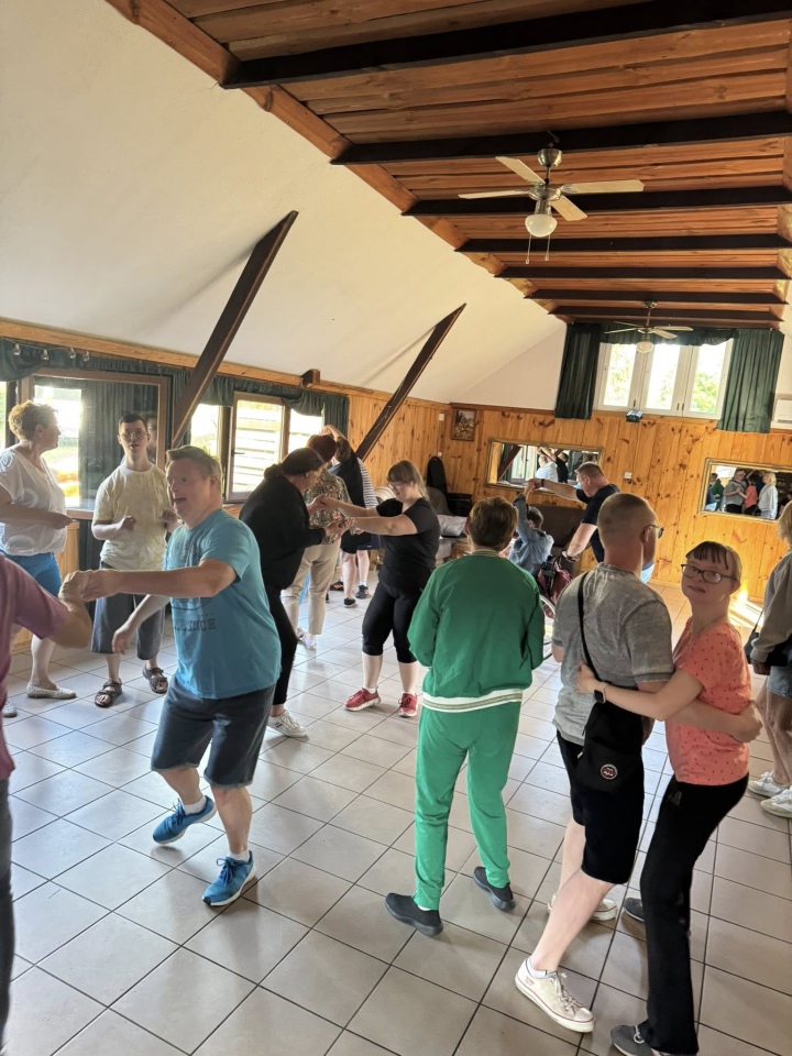 Dzień Rodziny dla Podopiecznych Warsztatów Terapii Zajęciowej Motylki [04.07.2025] - zdjęcie #11 - eOstroleka.pl