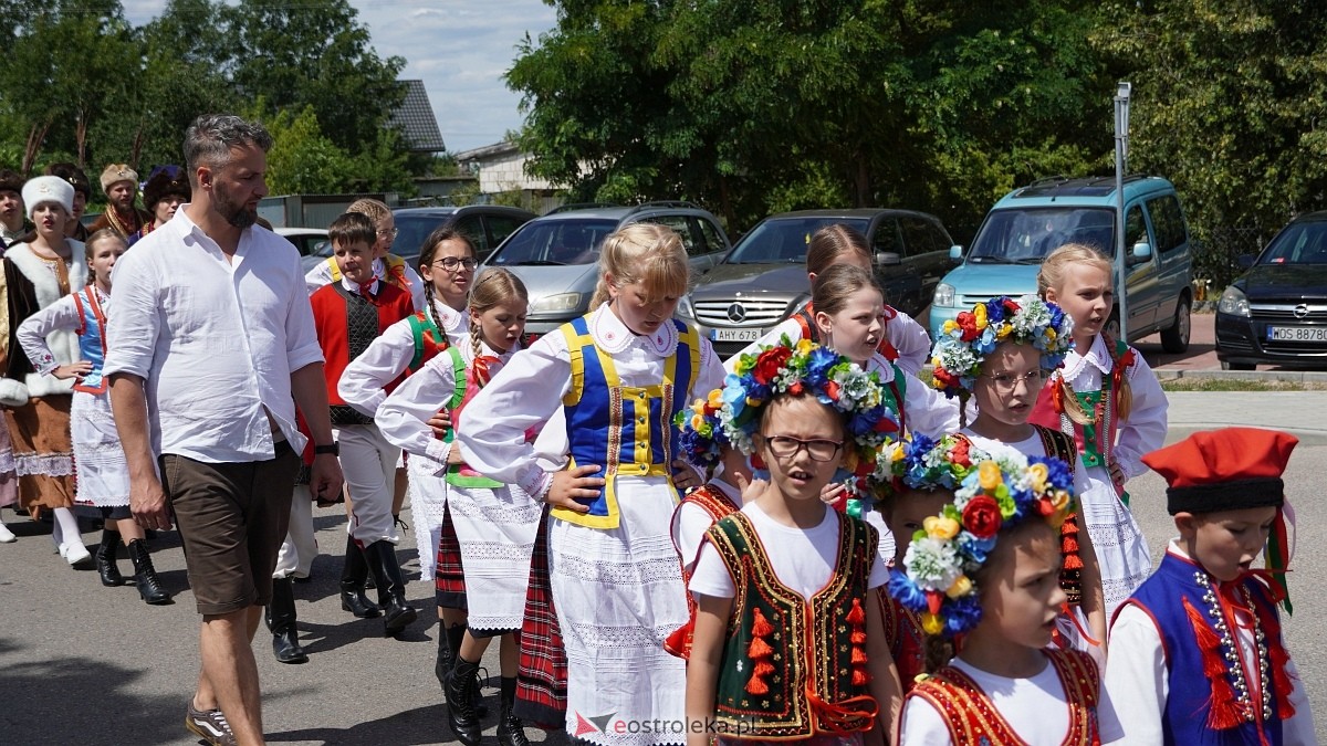 Zatańczmy historię w Czerwinie [05.07.2025] - zdjęcie #103 - eOstroleka.pl