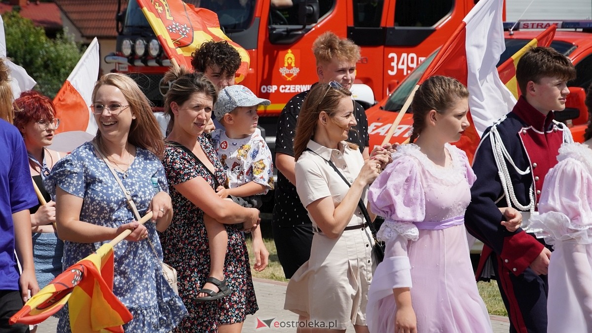 Zatańczmy historię w Czerwinie [05.07.2025] - zdjęcie #92 - eOstroleka.pl