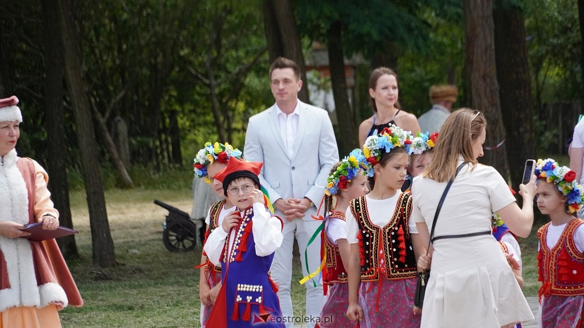 Zatańczmy historię w Czerwinie [05.07.2025] - zdjęcie #63 - eOstroleka.pl