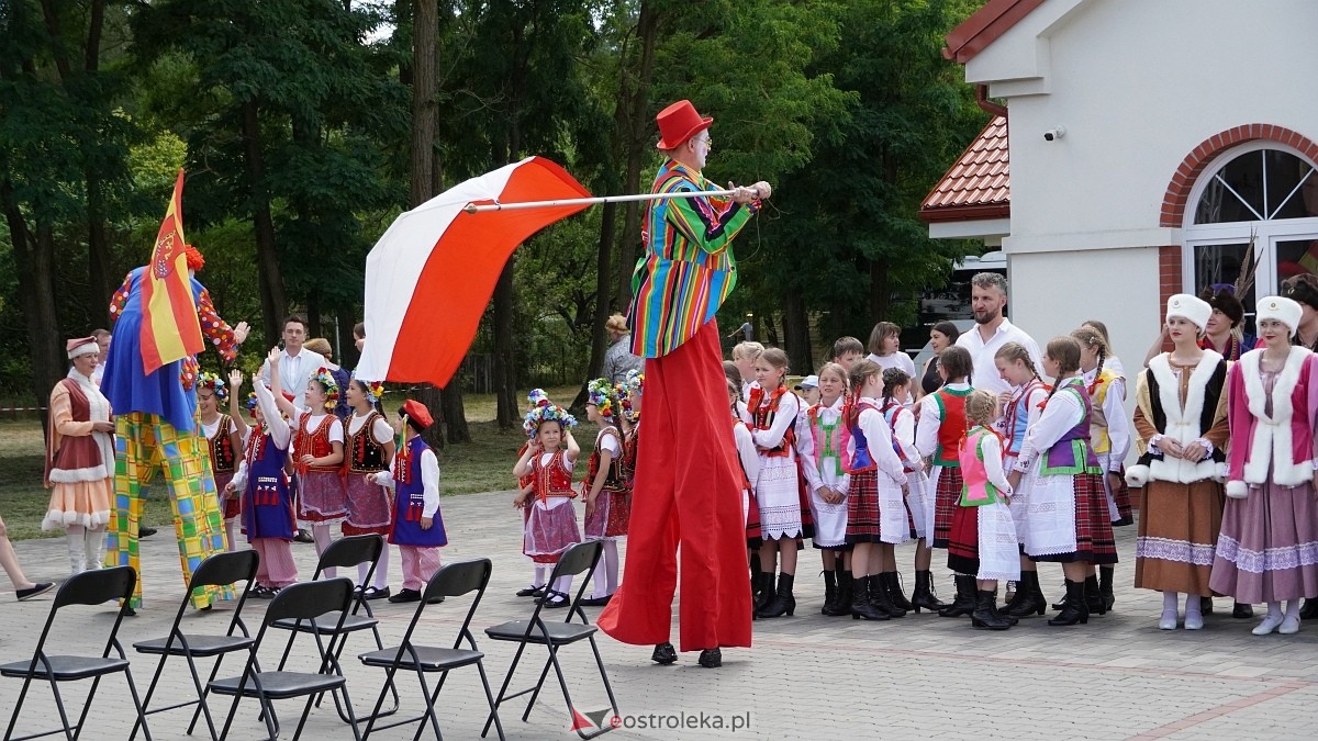 Zatańczmy historię w Czerwinie [05.07.2025] - zdjęcie #57 - eOstroleka.pl