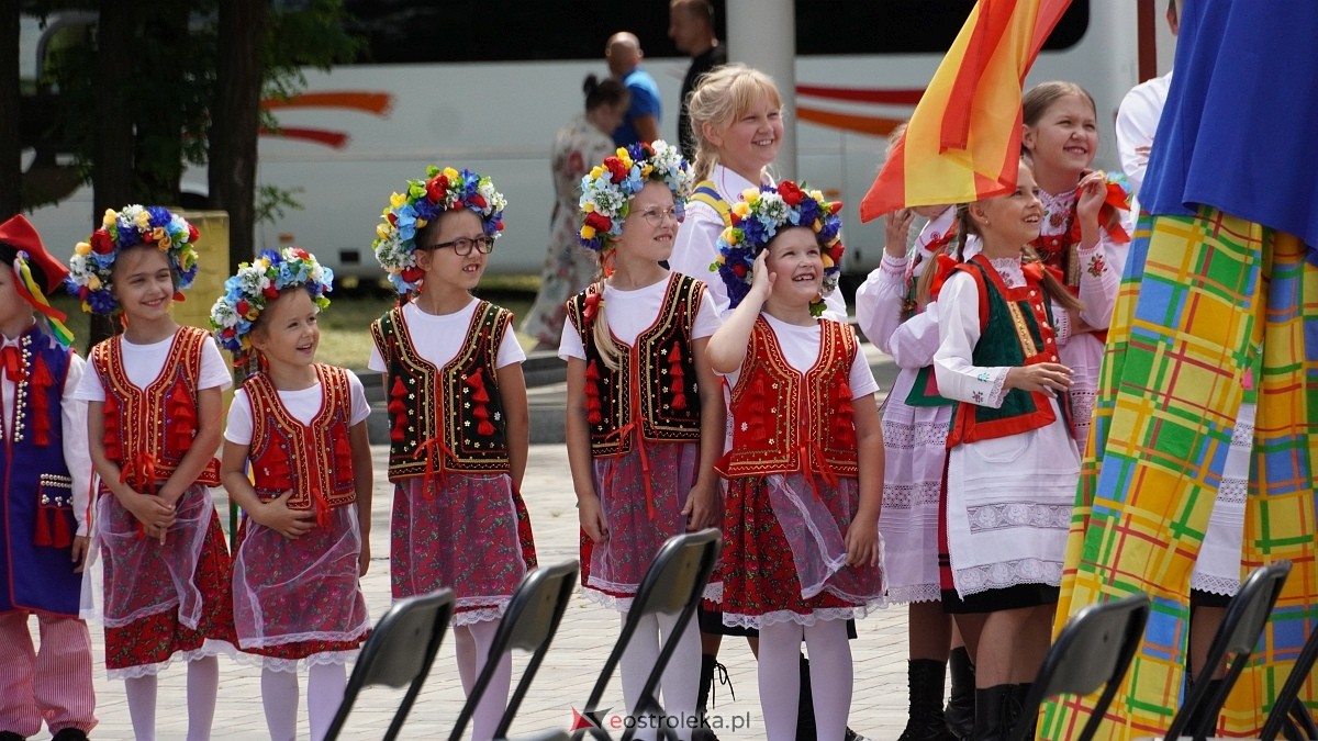 Zatańczmy historię w Czerwinie [05.07.2025] - zdjęcie #37 - eOstroleka.pl