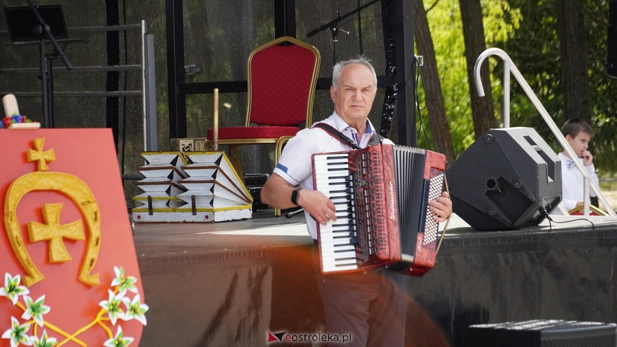 Zatańczmy historię w Czerwinie [05.07.2025] - zdjęcie #33 - eOstroleka.pl