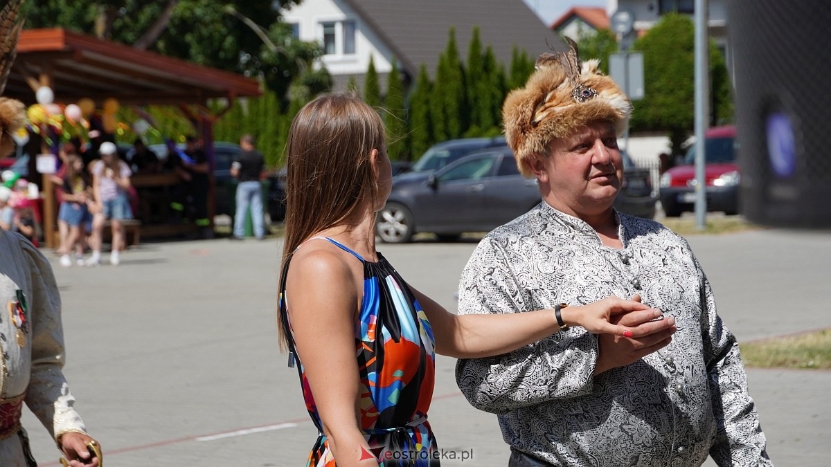 Zatańczmy historię w Czerwinie [05.07.2025] - zdjęcie #12 - eOstroleka.pl