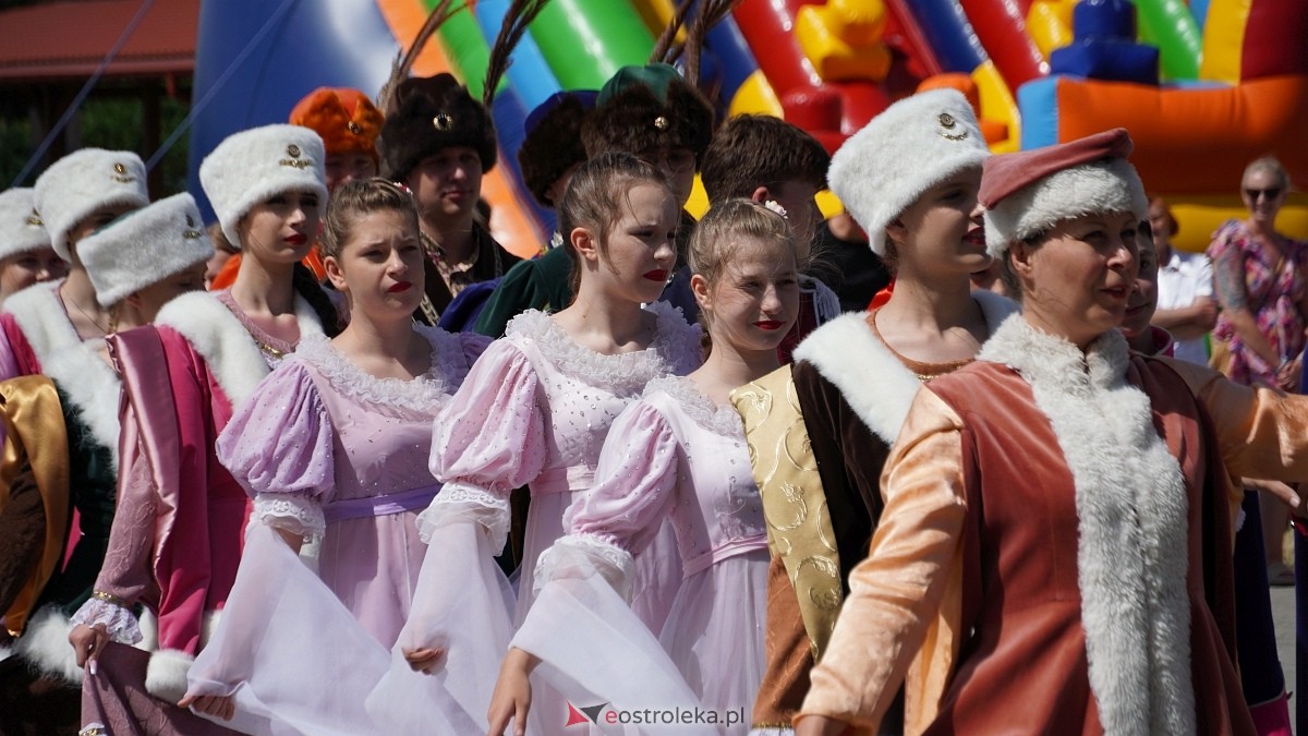 Zatańczmy historię w Czerwinie [05.07.2025] - zdjęcie #10 - eOstroleka.pl