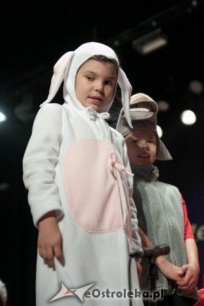 Koncert jublieuszowy z okazji 45 lecia Zespołu Pieśni i Tańca Kurpie (8.X.2011) - zdjęcie #6 - eOstroleka.pl