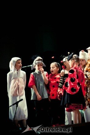 Koncert jublieuszowy z okazji 45 lecia Zespołu Pieśni i Tańca Kurpie (8.X.2011) - zdjęcie #4 - eOstroleka.pl