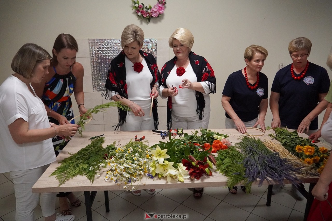 Plecenie wianków na powitanie lata w Milewie Wielkim [5.06.2025] - zdjęcie #55 - eOstroleka.pl