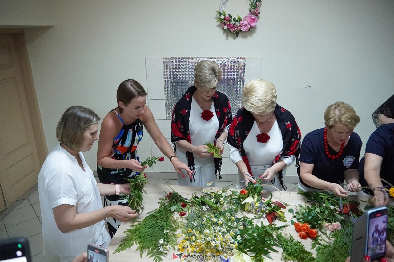 Plecenie wianków na powitanie lata w Milewie Wielkim [5.06.2025] - zdjęcie #51 - eOstroleka.pl