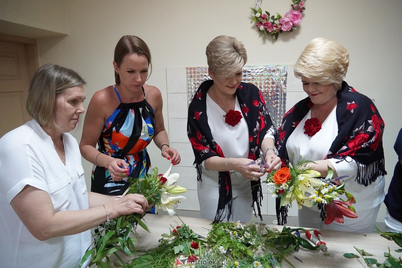 Plecenie wianków na powitanie lata w Milewie Wielkim [5.06.2025] - zdjęcie #48 - eOstroleka.pl