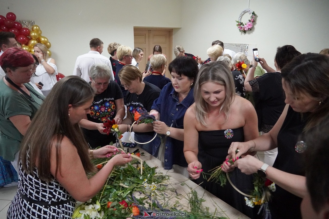 Plecenie wianków na powitanie lata w Milewie Wielkim [5.06.2025] - zdjęcie #43 - eOstroleka.pl