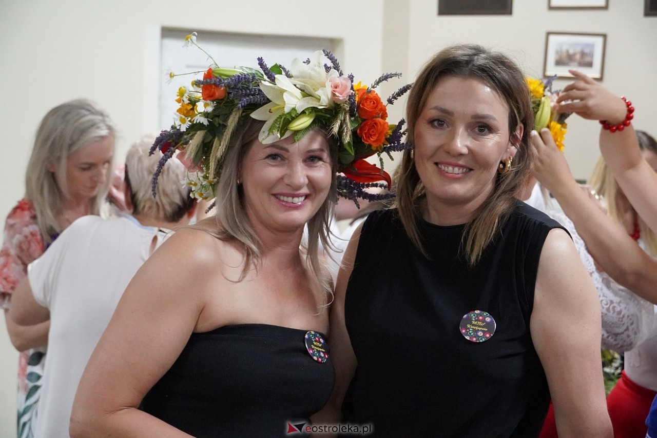 Plecenie wianków na powitanie lata w Milewie Wielkim [5.06.2025] - zdjęcie #26 - eOstroleka.pl