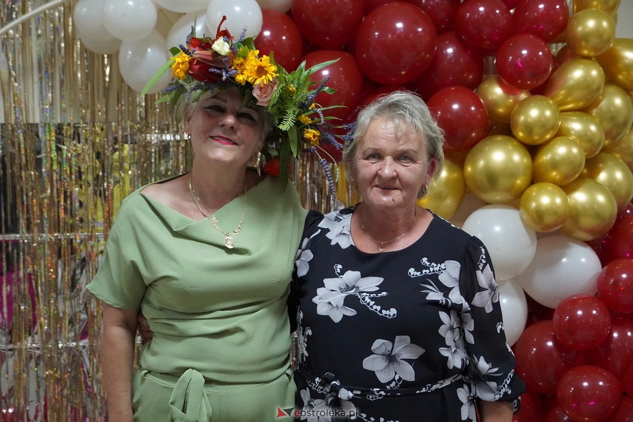 Plecenie wianków na powitanie lata w Milewie Wielkim [5.06.2025] - zdjęcie #6 - eOstroleka.pl