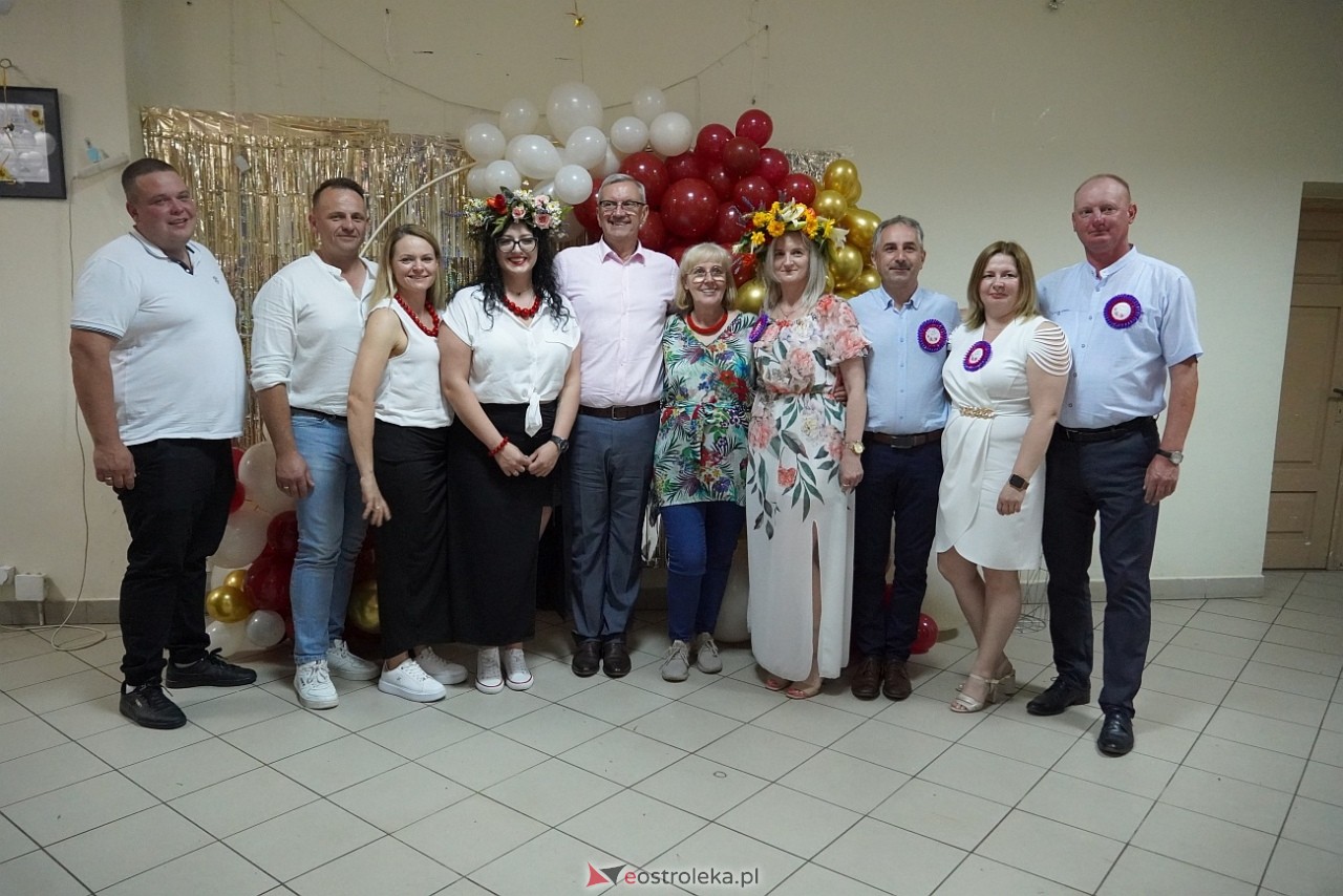 Plecenie wianków na powitanie lata w Milewie Wielkim [5.06.2025] - zdjęcie #4 - eOstroleka.pl