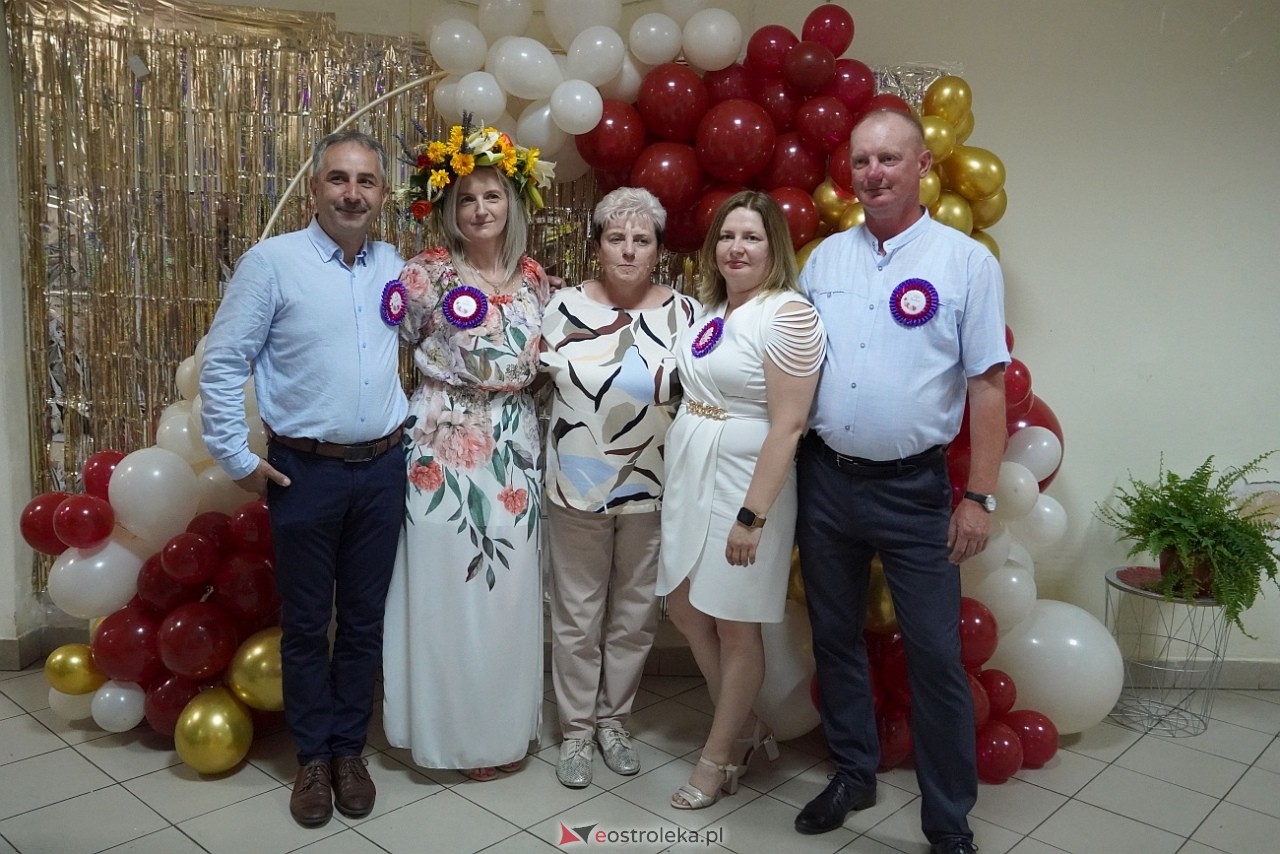 Plecenie wianków na powitanie lata w Milewie Wielkim [5.06.2025] - zdjęcie #2 - eOstroleka.pl