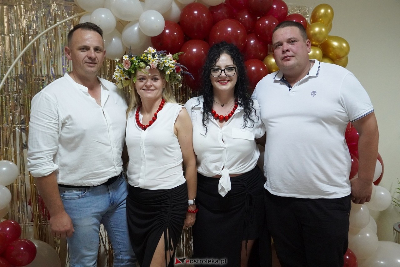 Plecenie wianków na powitanie lata w Milewie Wielkim [5.06.2025] - zdjęcie #1 - eOstroleka.pl