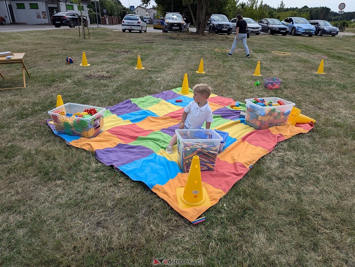 Spotkania sąsiedzkie na osiedlu Pomian [06.07.2025] - zdjęcie #39 - eOstroleka.pl