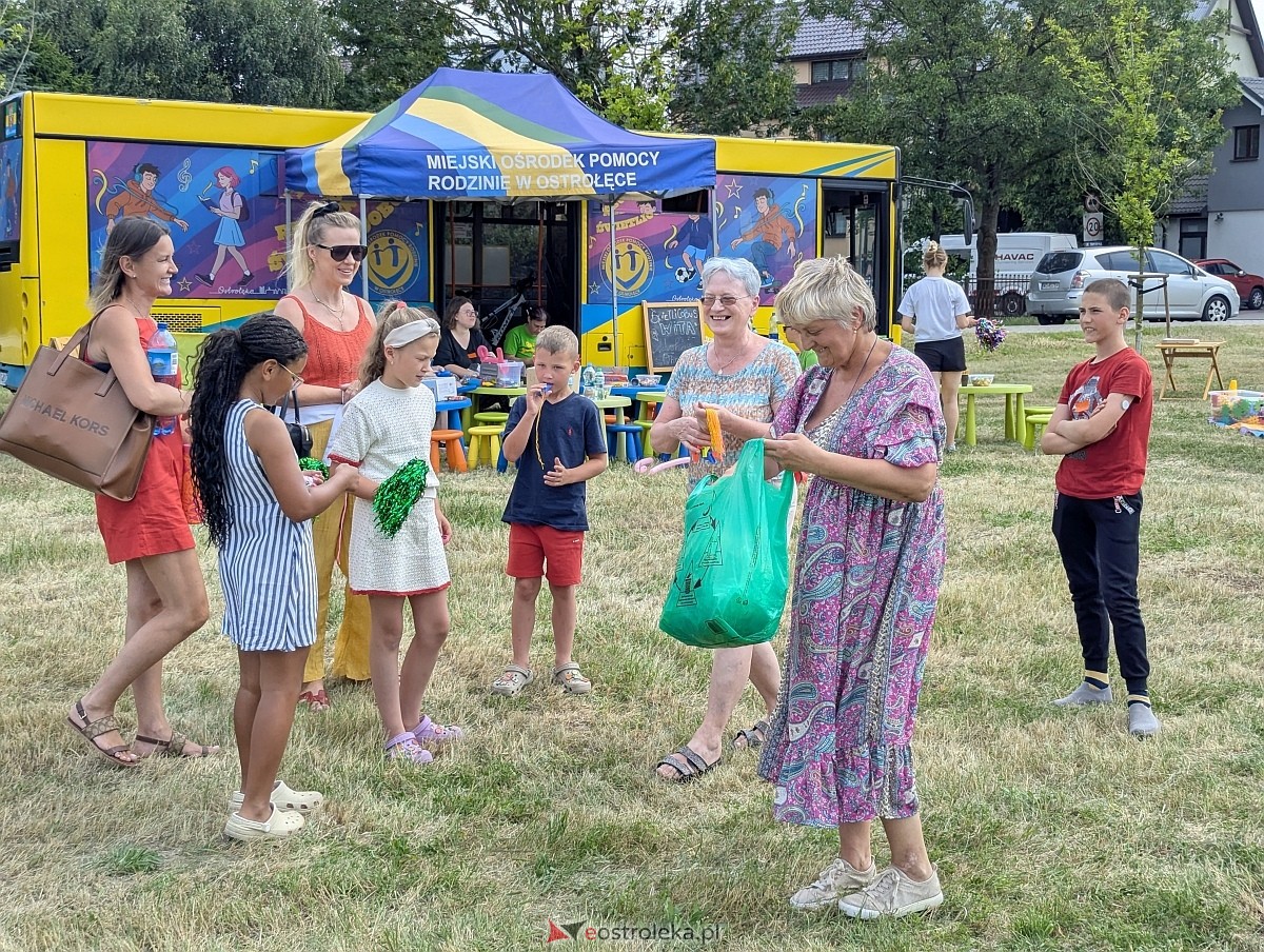 Spotkania sąsiedzkie na osiedlu Pomian [06.07.2025] - zdjęcie #25 - eOstroleka.pl