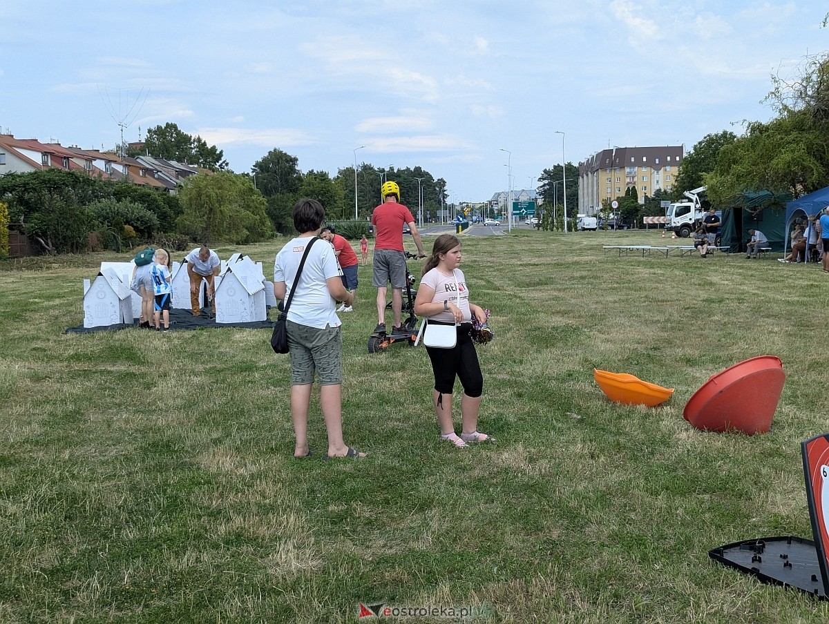 Spotkania sąsiedzkie na osiedlu Pomian [06.07.2025] - zdjęcie #4 - eOstroleka.pl