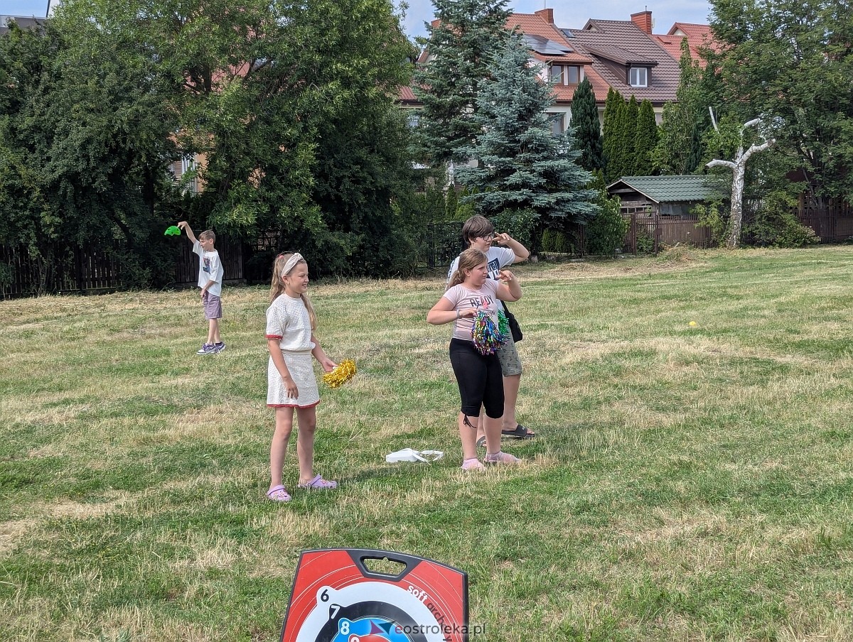 Spotkania sąsiedzkie na osiedlu Pomian [06.07.2025] - zdjęcie #14 - eOstroleka.pl