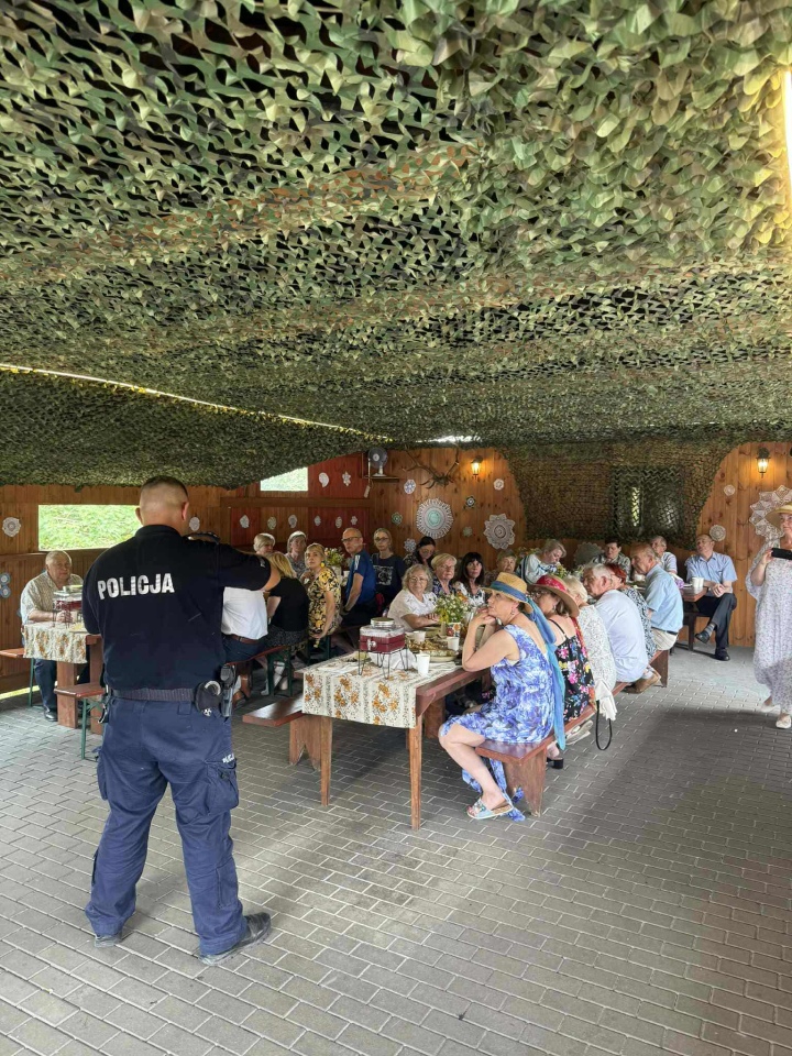 Wiek to tylko liczba. Impreza dla seniorów w Dzbeninie [06.07.2025] - zdjęcie #17 - eOstroleka.pl