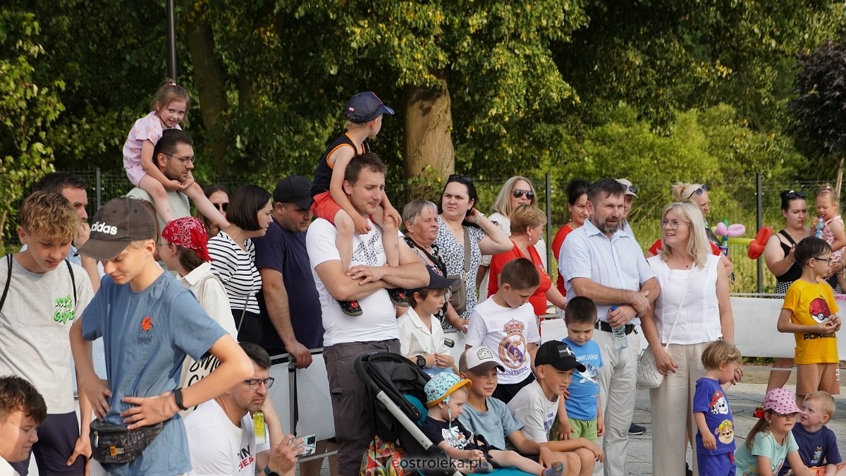 Pokaz akrobacji rowerowych w Troszynie [06.07.2025] - zdjęcie #69 - eOstroleka.pl