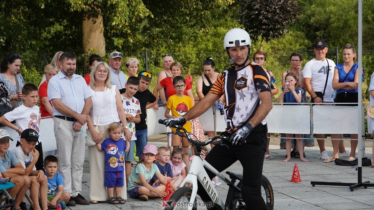 Pokaz akrobacji rowerowych w Troszynie [06.07.2025] - zdjęcie #54 - eOstroleka.pl