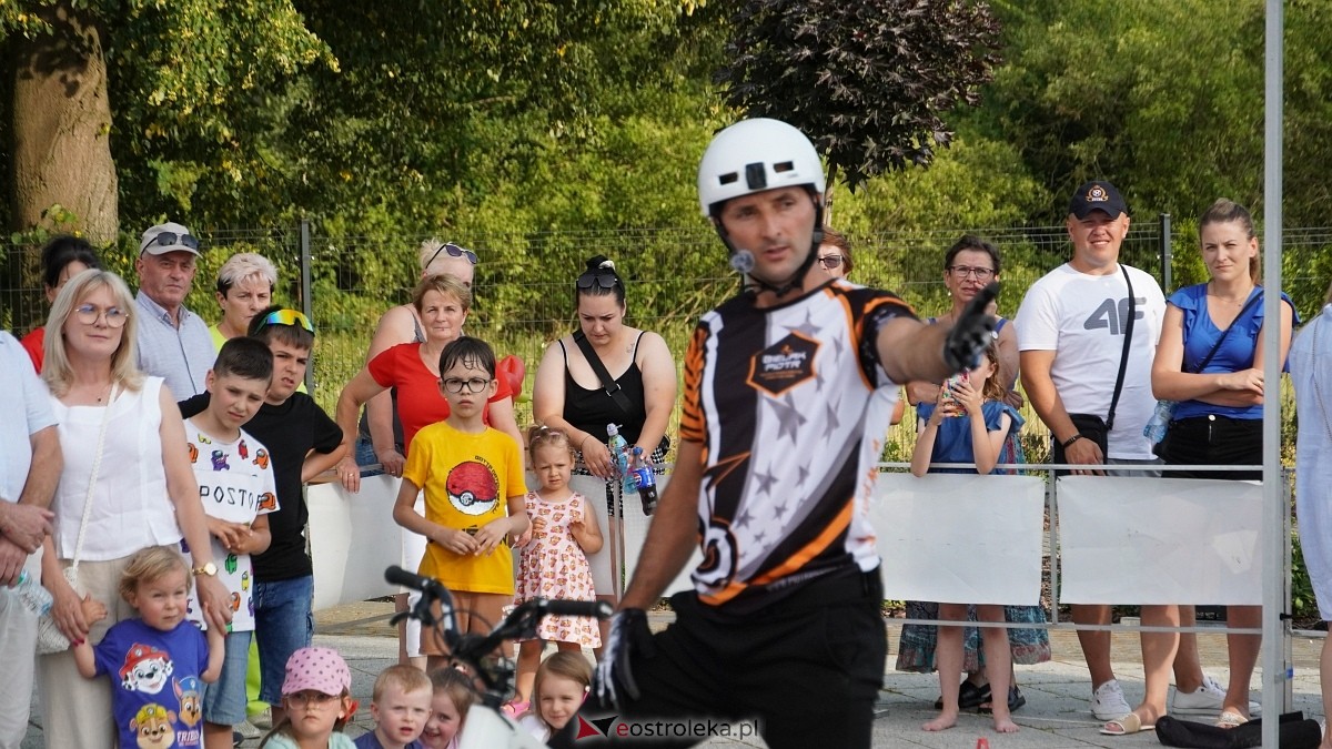 Pokaz akrobacji rowerowych w Troszynie [06.07.2025] - zdjęcie #53 - eOstroleka.pl