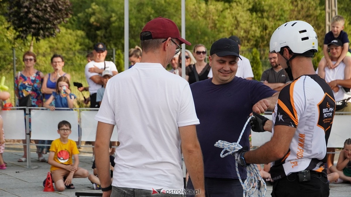 Pokaz akrobacji rowerowych w Troszynie [06.07.2025] - zdjęcie #31 - eOstroleka.pl